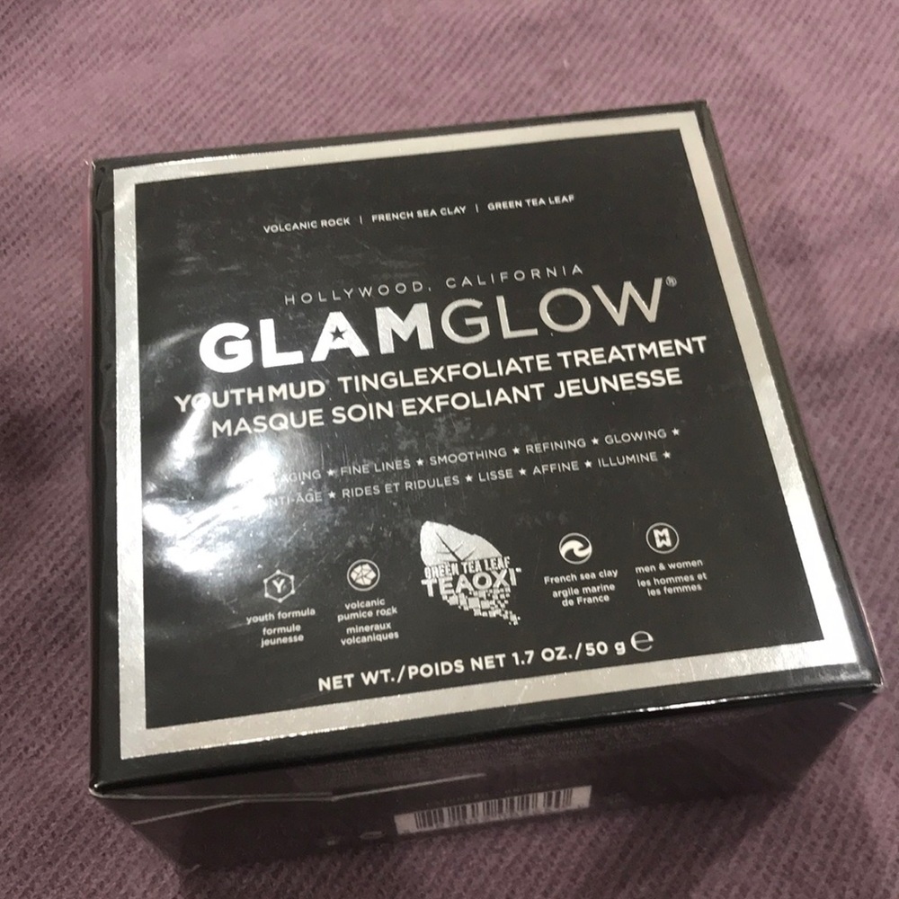 bnib glamglow youthmud mask